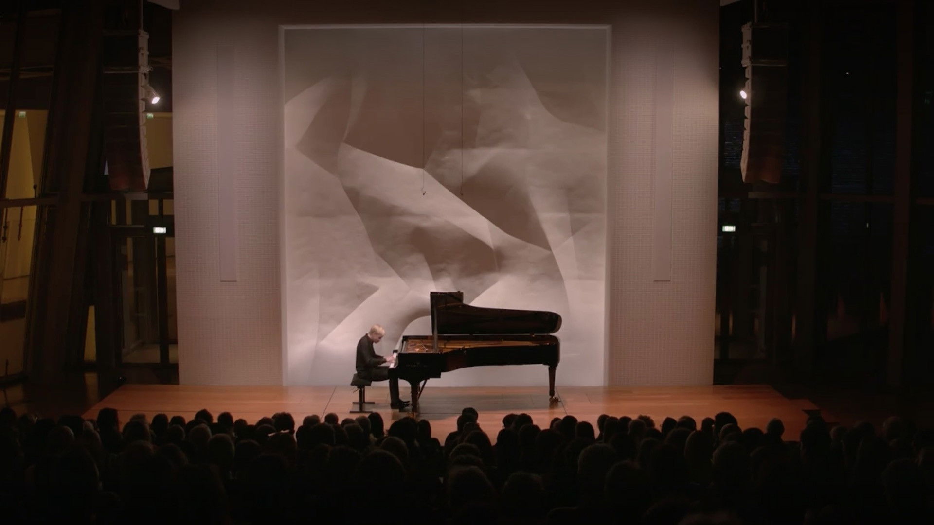 Backdrop for Alexander Malofeev: Fondation Louis Vuitton Recital