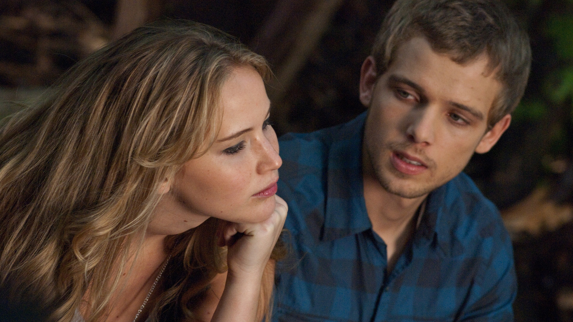 Backdrop for House at the End of the Street