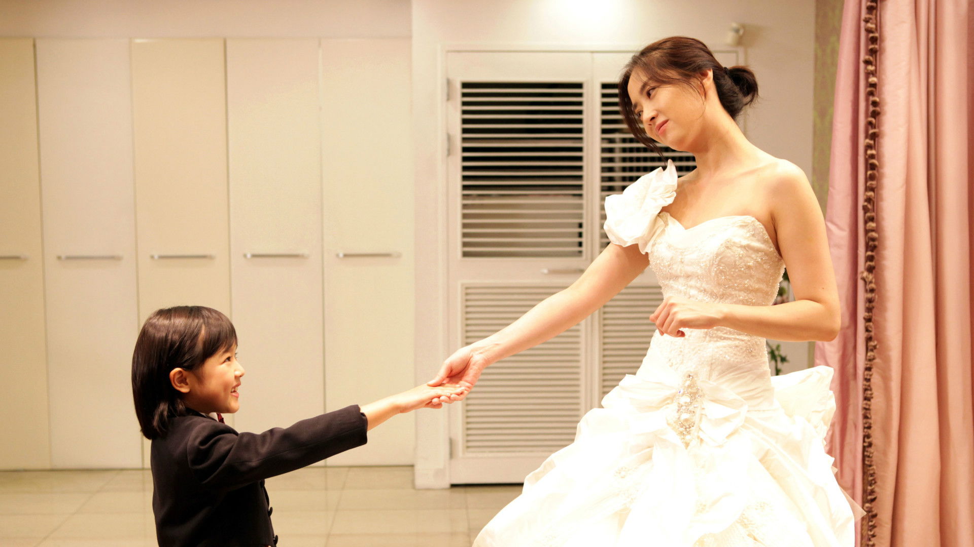 Backdrop for Wedding Dress