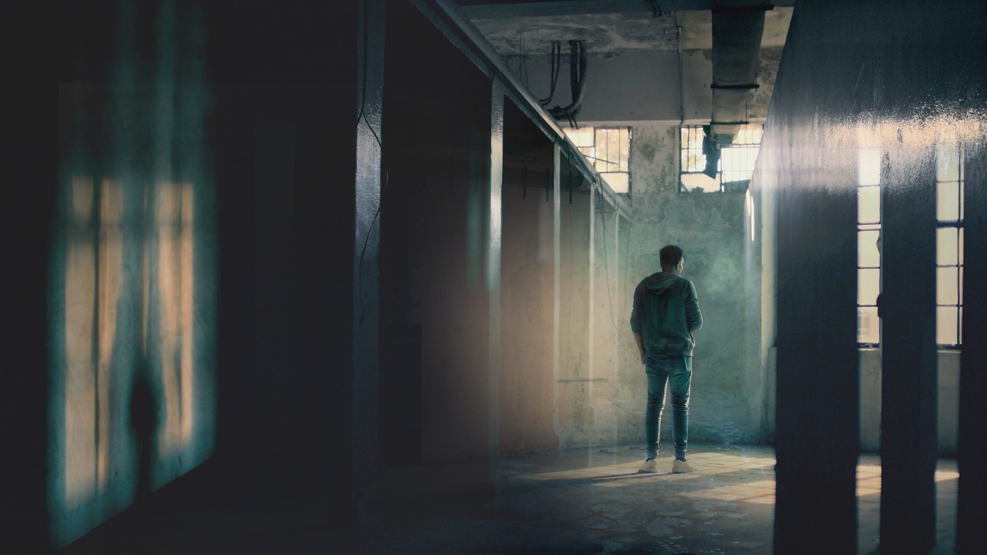 Backdrop for Surviving Syria’s Prisons