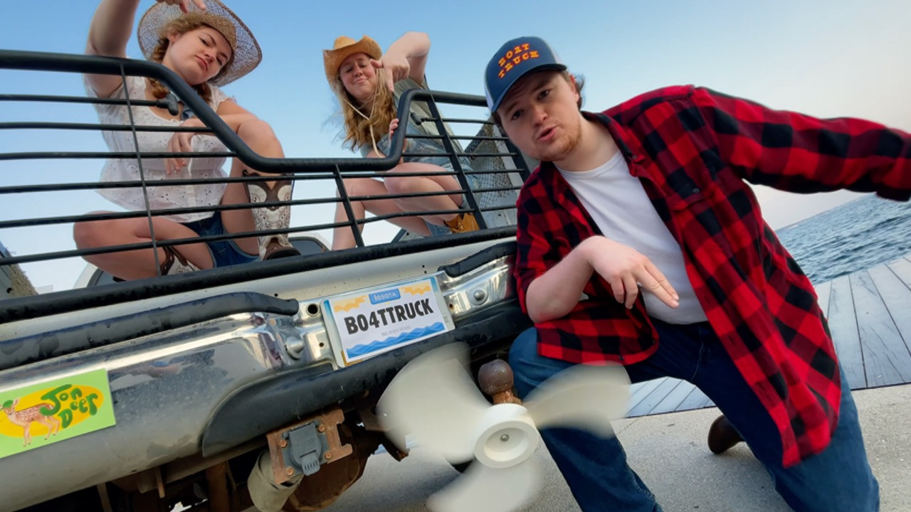 Backdrop for Boat Truck