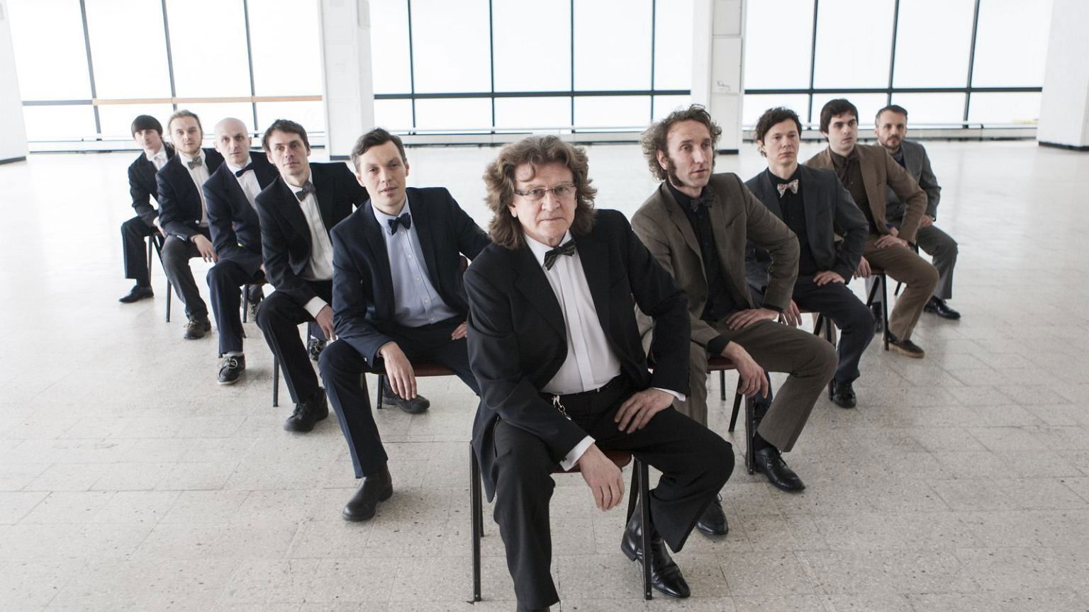 Backdrop for 1976: A Space Odyssey | Zbigniew Wodecki with Mitch & Mitch Orchestra and Choir