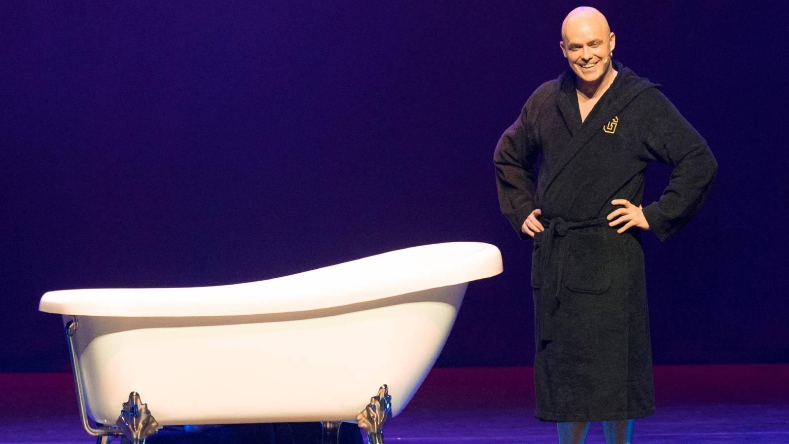 Backdrop for Philippe Geubels: Geubels gaat in bad