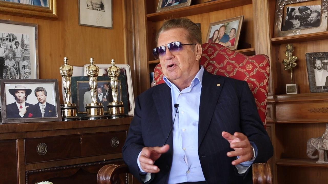 Backdrop for Cecchi Gori - Una famiglia italiana