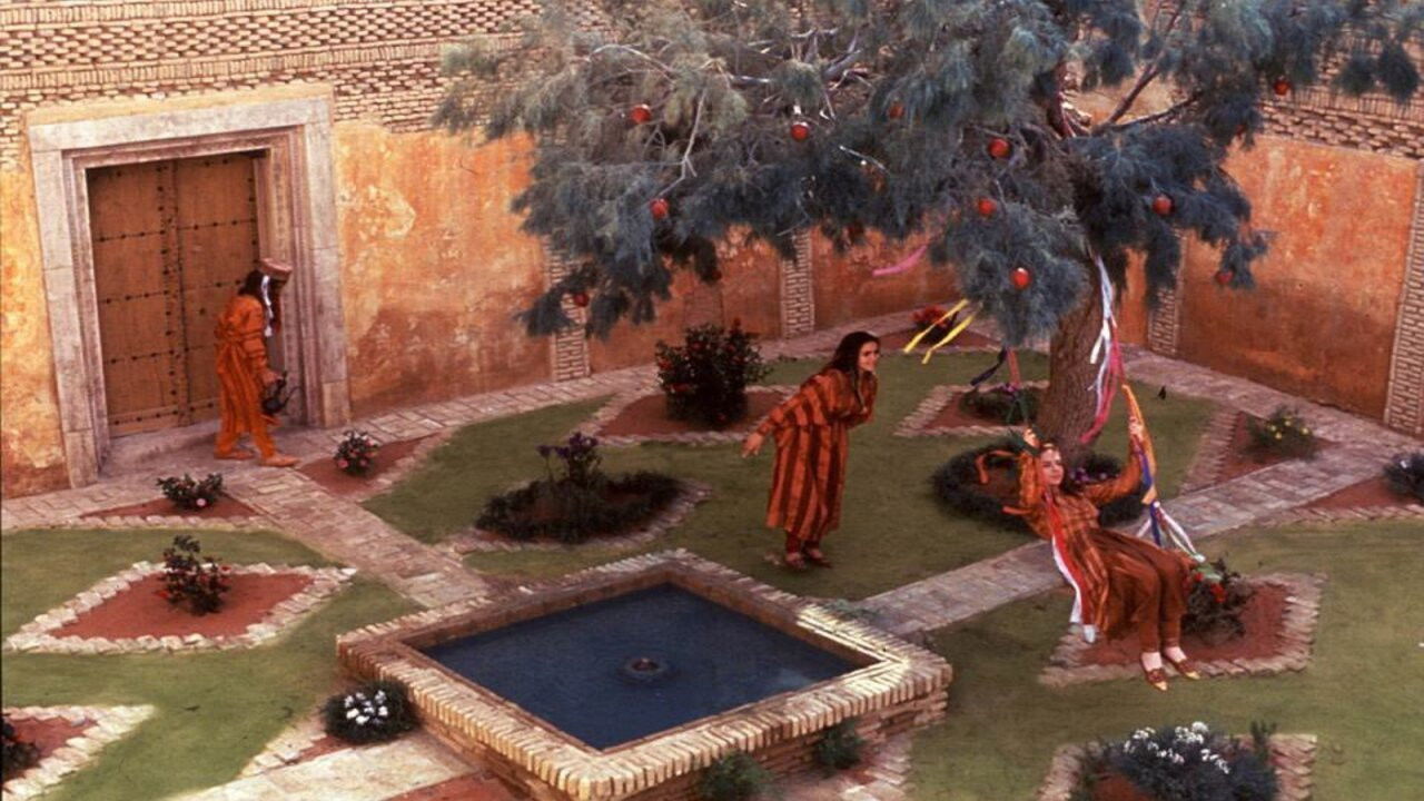 Backdrop for The Dove's Lost Necklace