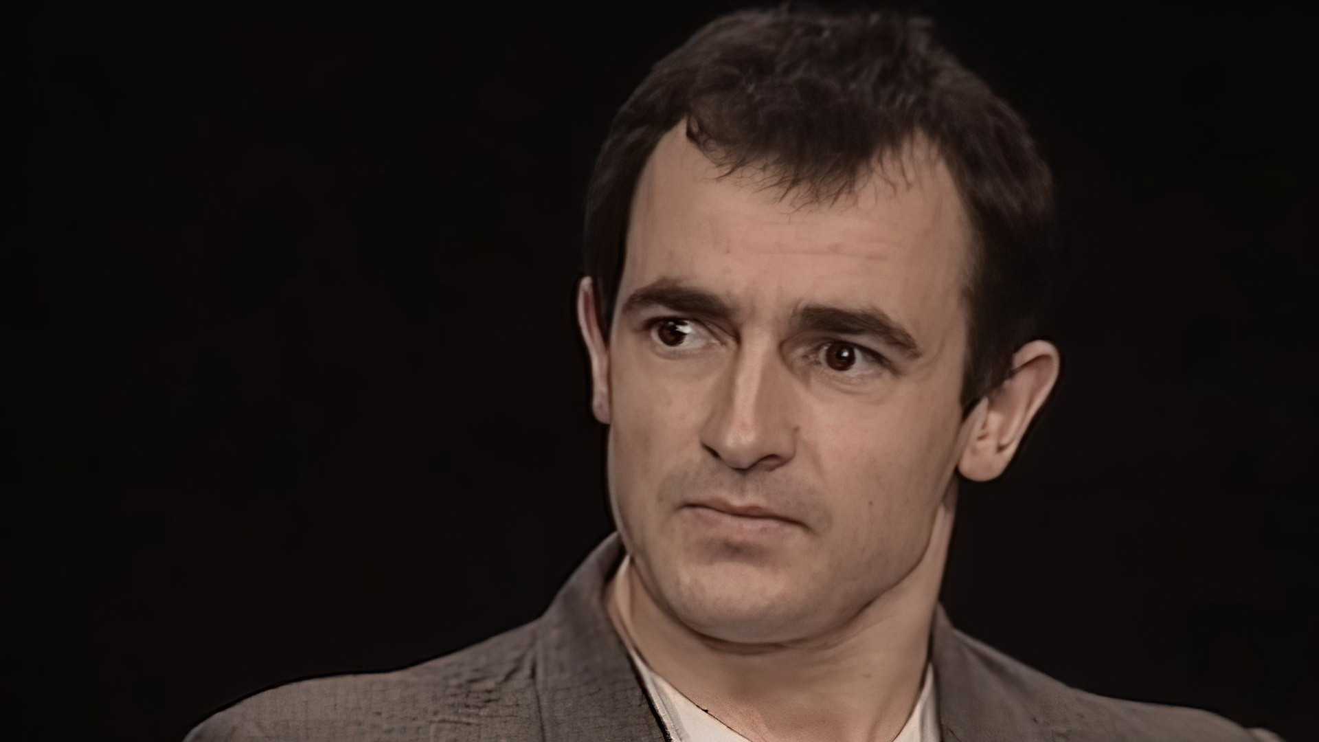 Backdrop for Albert Dupontel - Le sale DVD