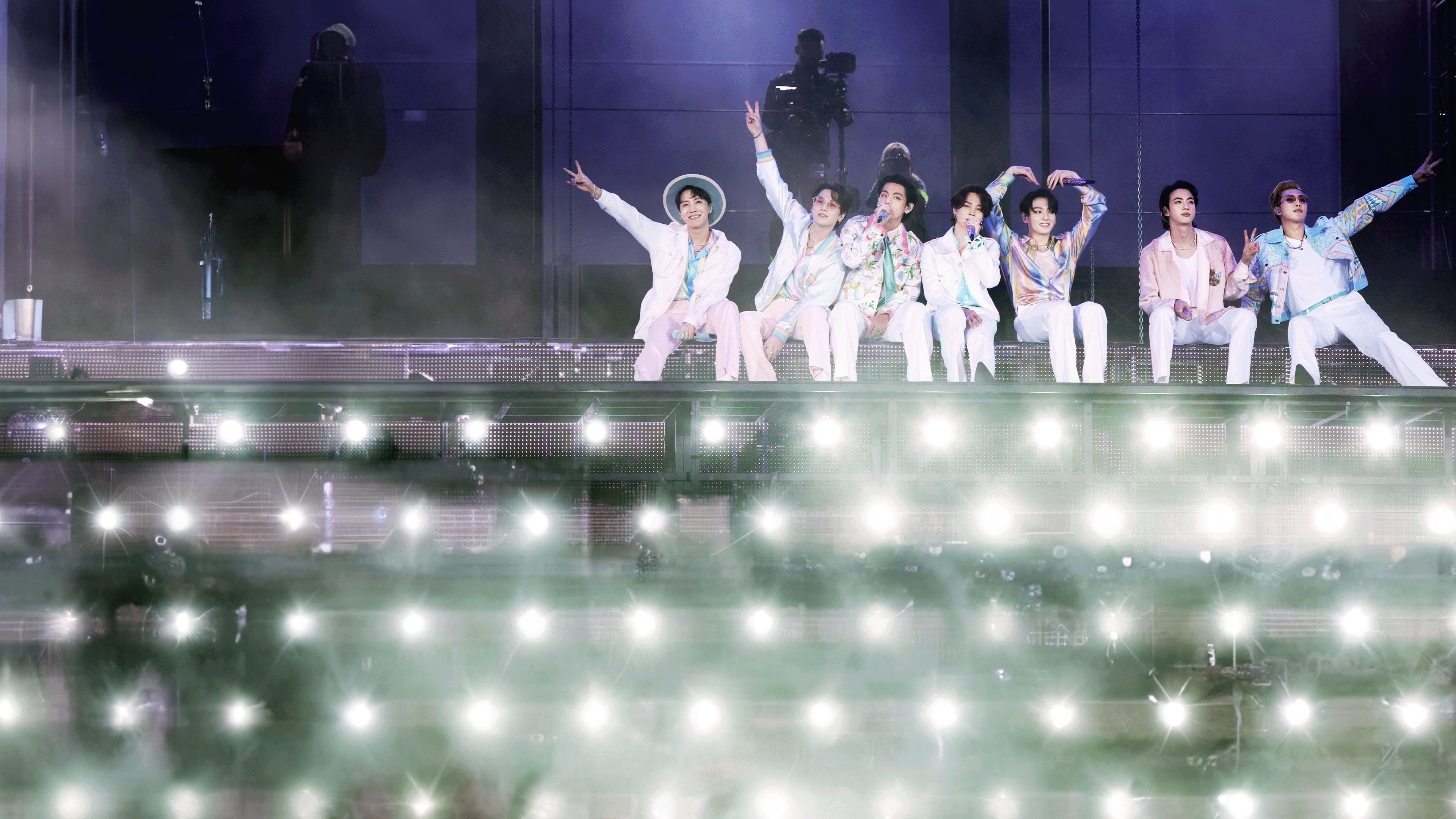 Backdrop for BTS Monuments: Beyond the Star