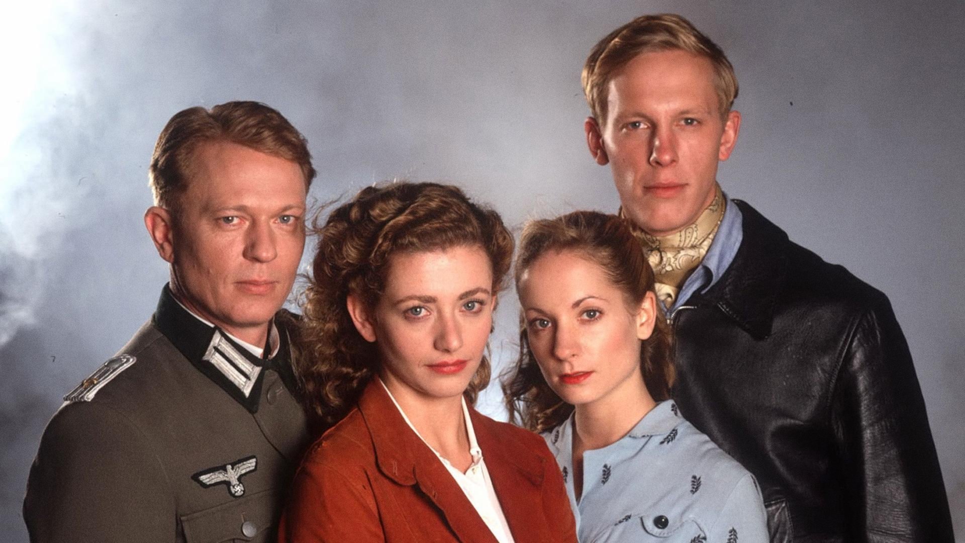 Backdrop for Island at War