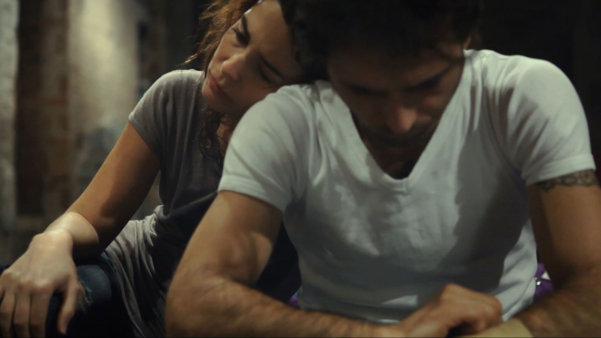 Backdrop for Inan Avenue