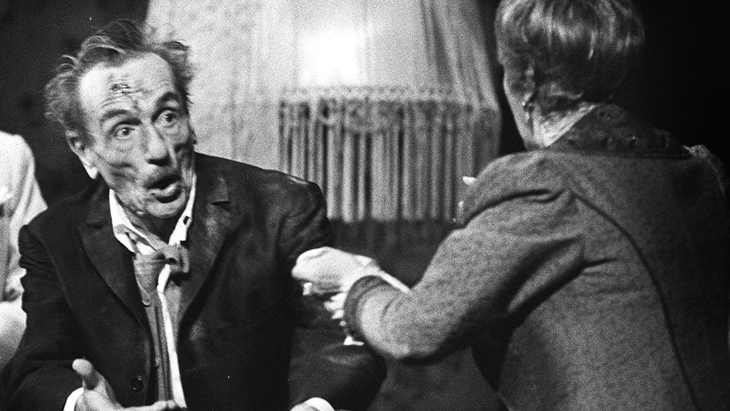 Backdrop for Christmas at the Cupiello House