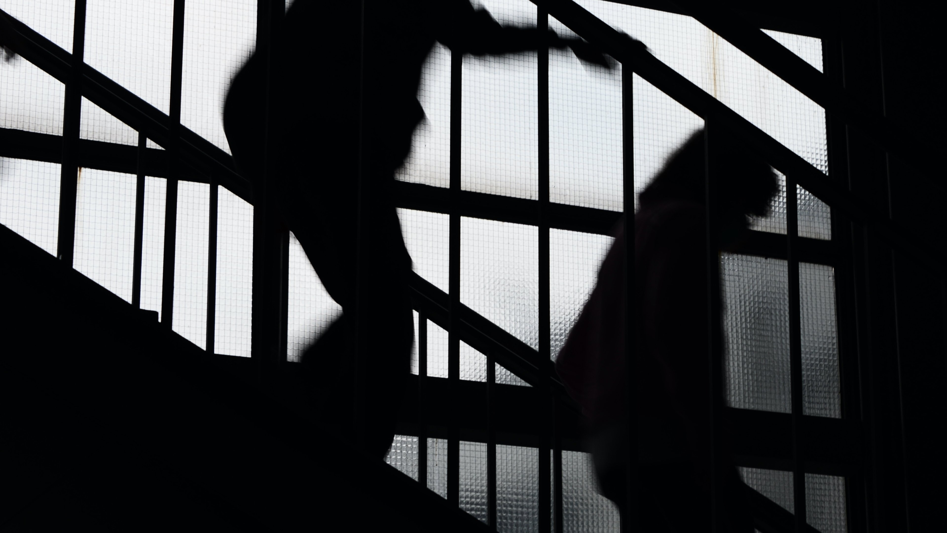 Backdrop for Il Centro per i Giovani - volti, racconti ed esperienze sotto la mascherina