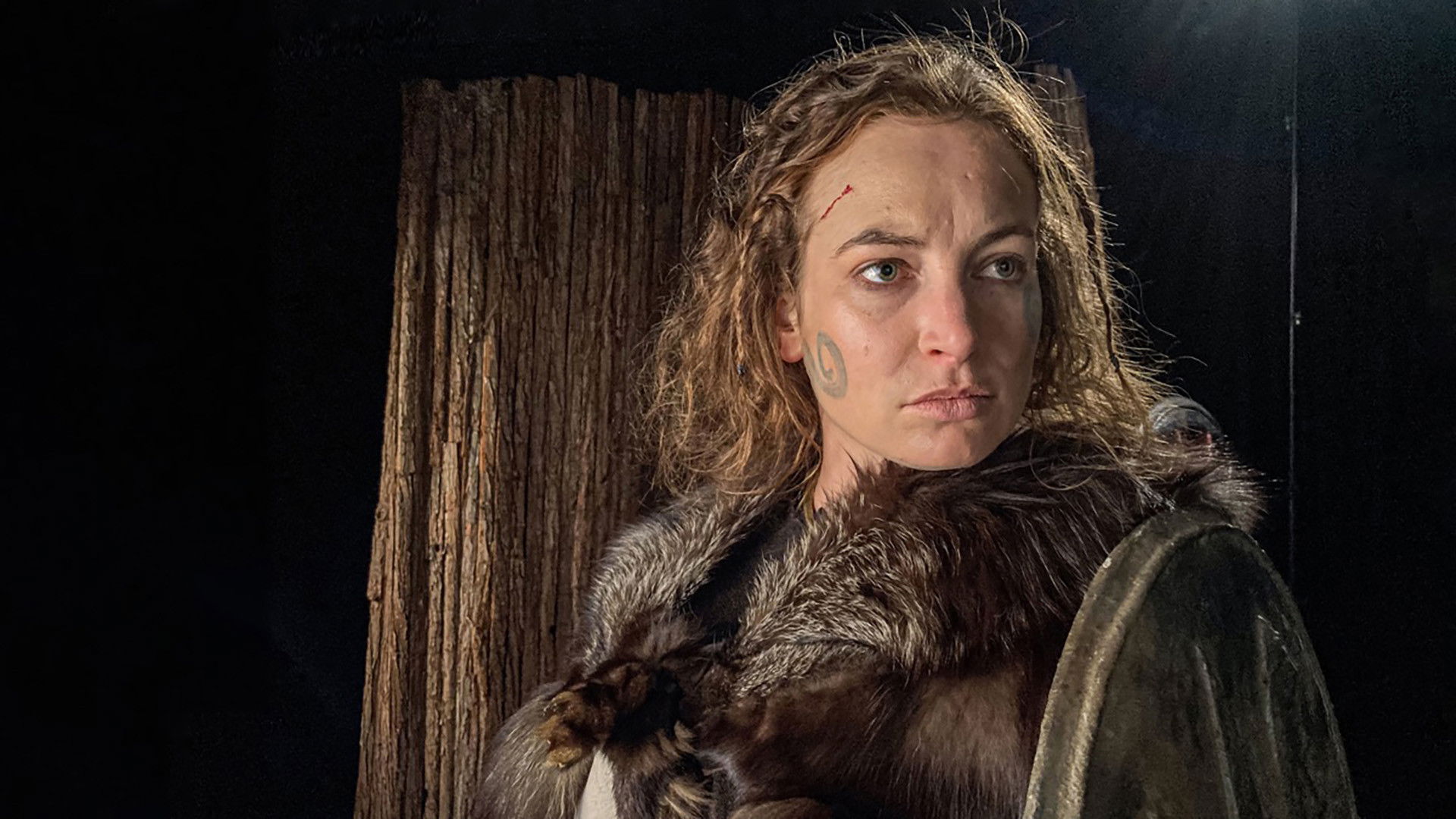 Backdrop for The Queens That Changed the World