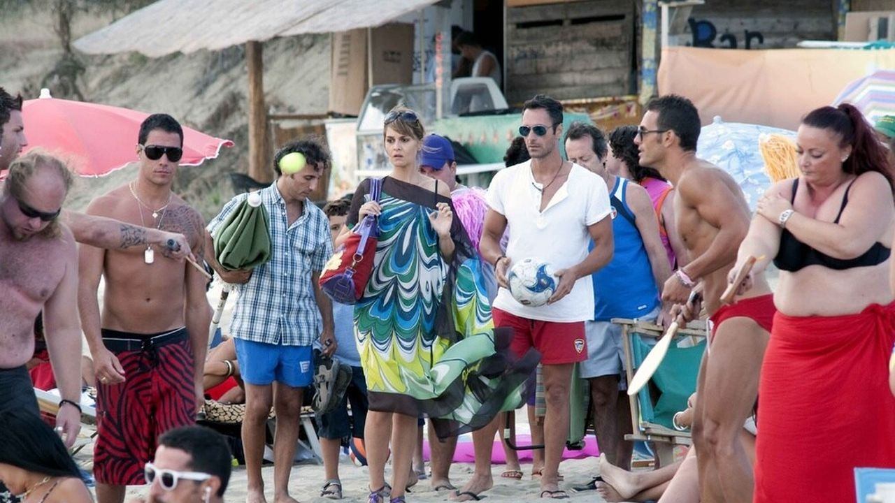 Backdrop for Escort in Love