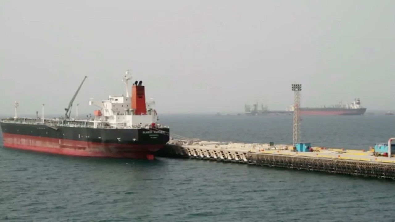 Backdrop for The New Great Game: The Decline of the West and the Struggle for Middle Eastern Oil