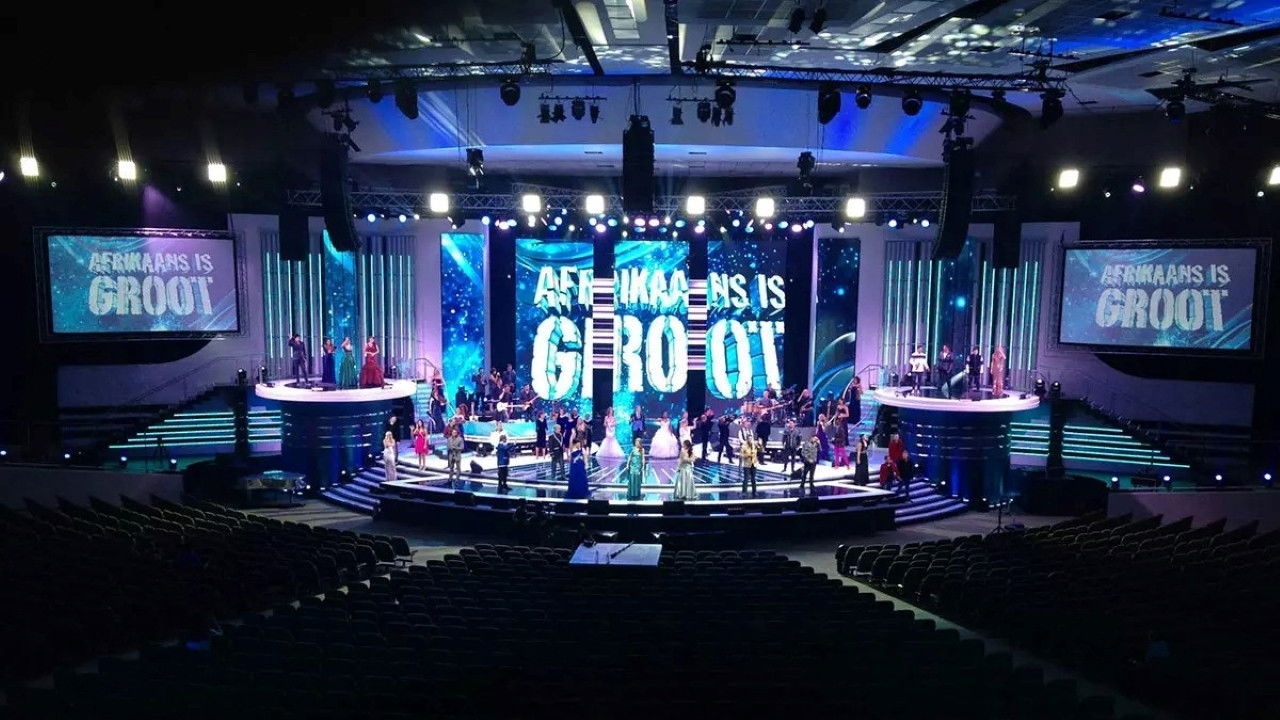 Backdrop for Afrikaans is Groot 2014
