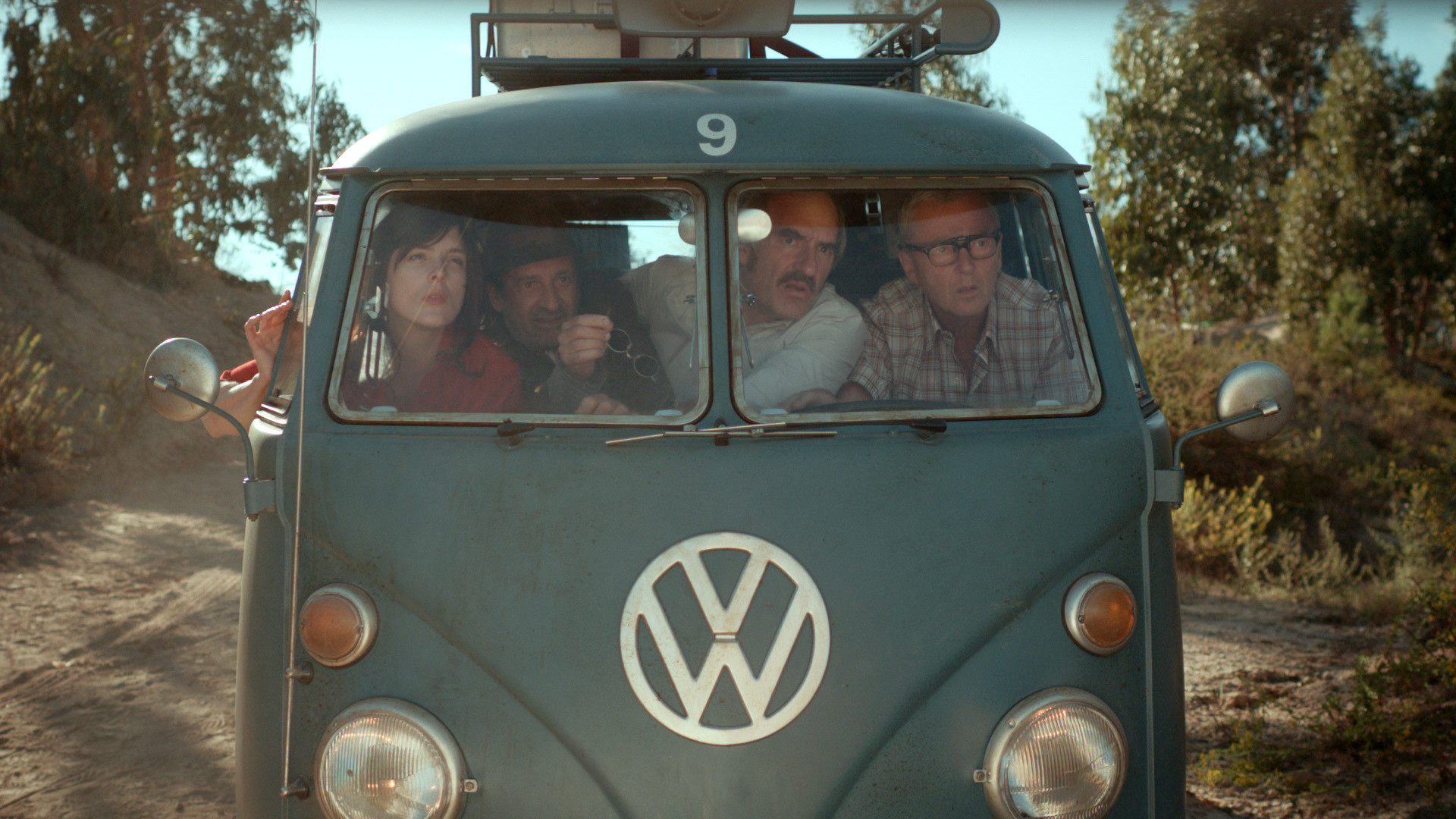 Backdrop for Longwave