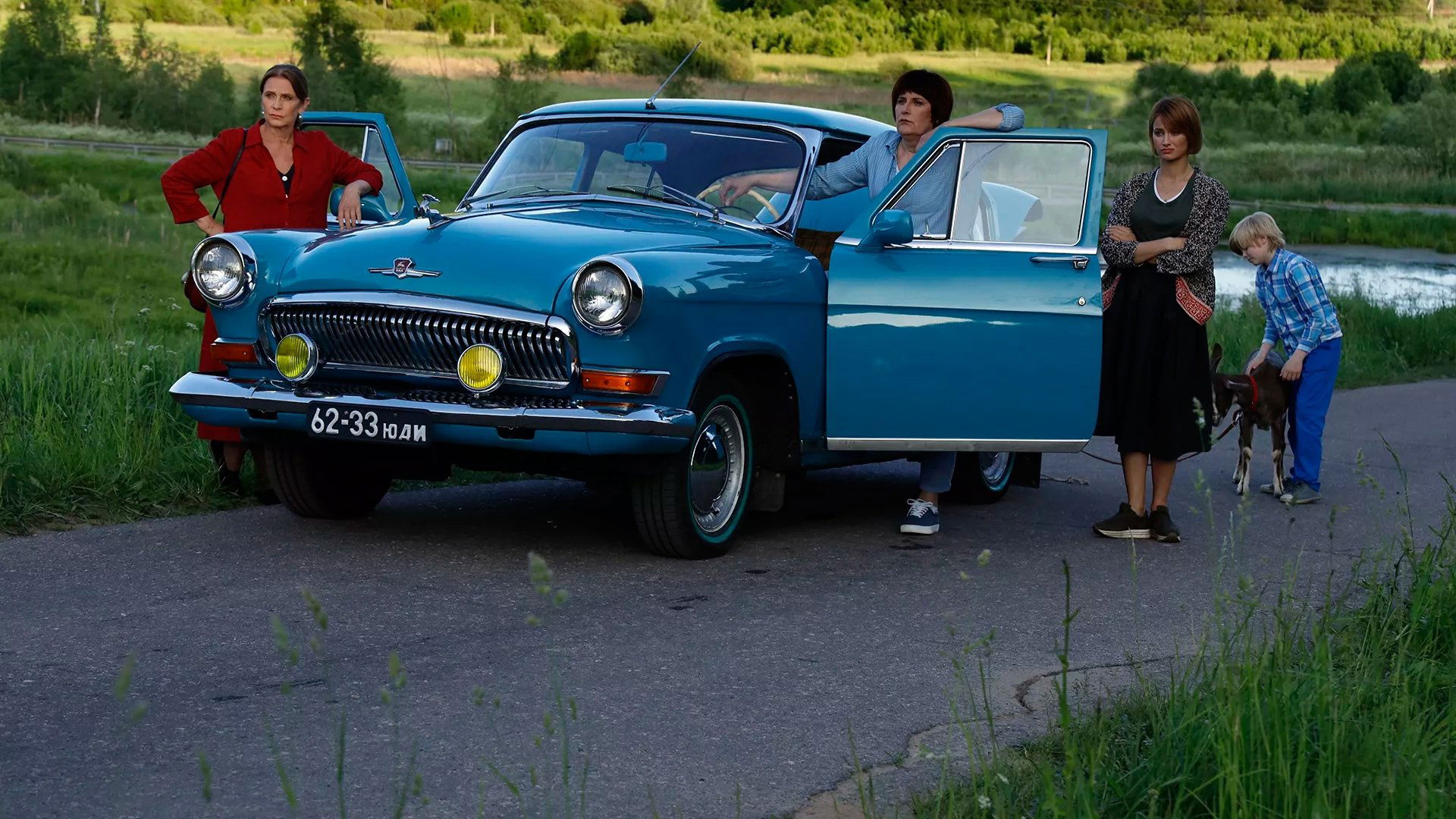 Backdrop for Старушки в бегах