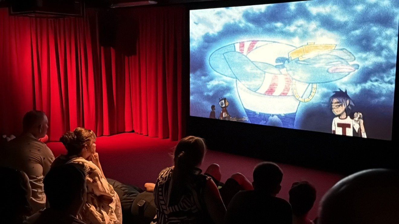 Backdrop for Gorillaz: House of Kong