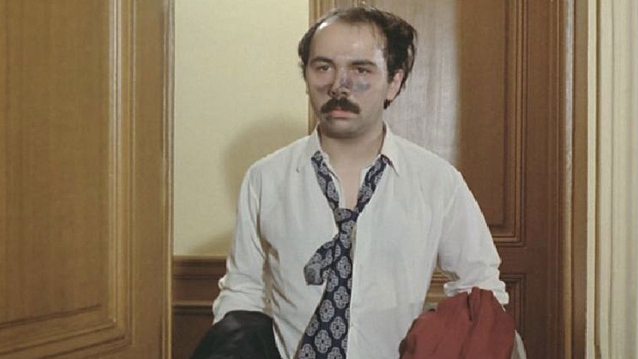 Backdrop for Bonne présentation exigée