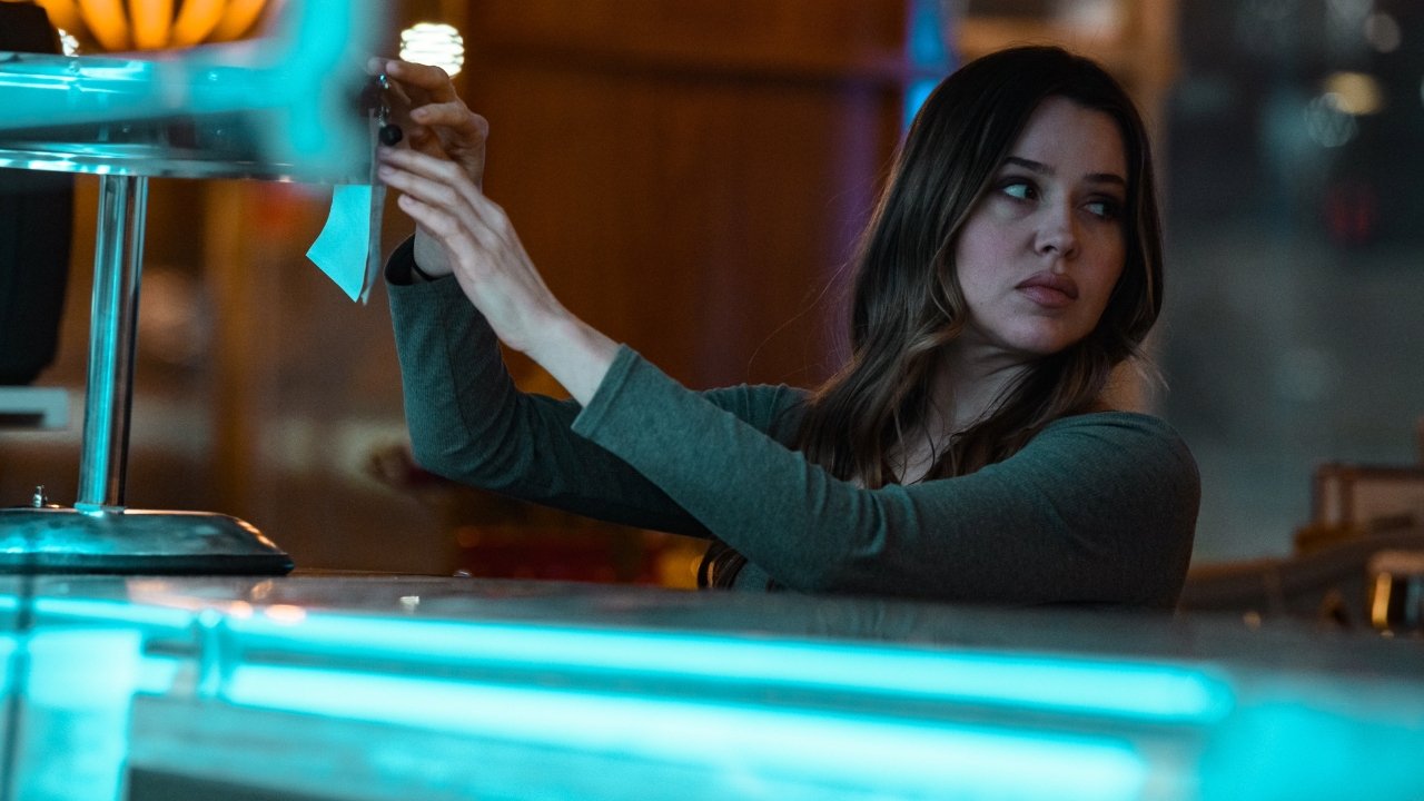 Backdrop for Kill Me Again