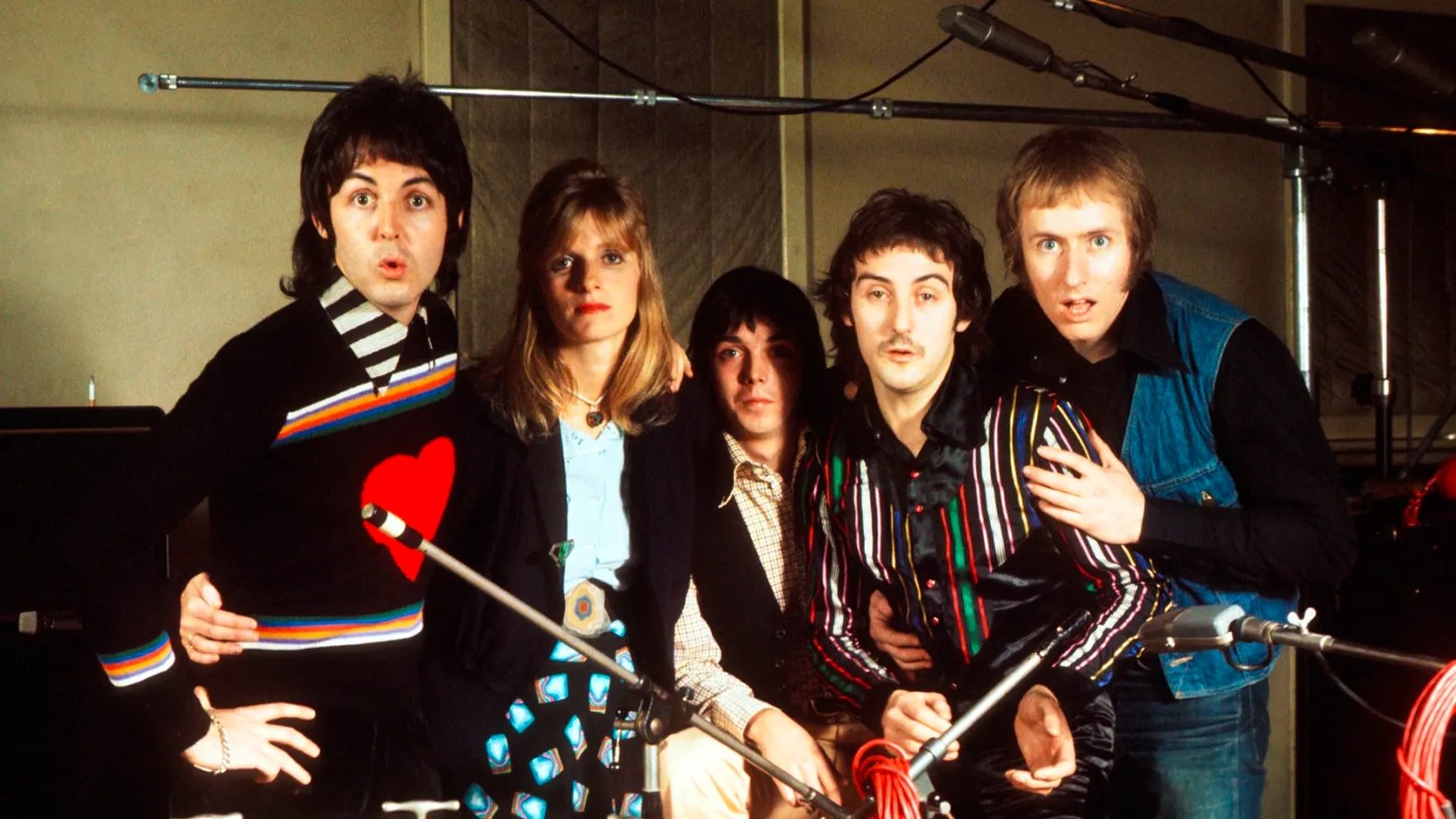 Backdrop for Paul McCartney & Wings: One Hand Clapping