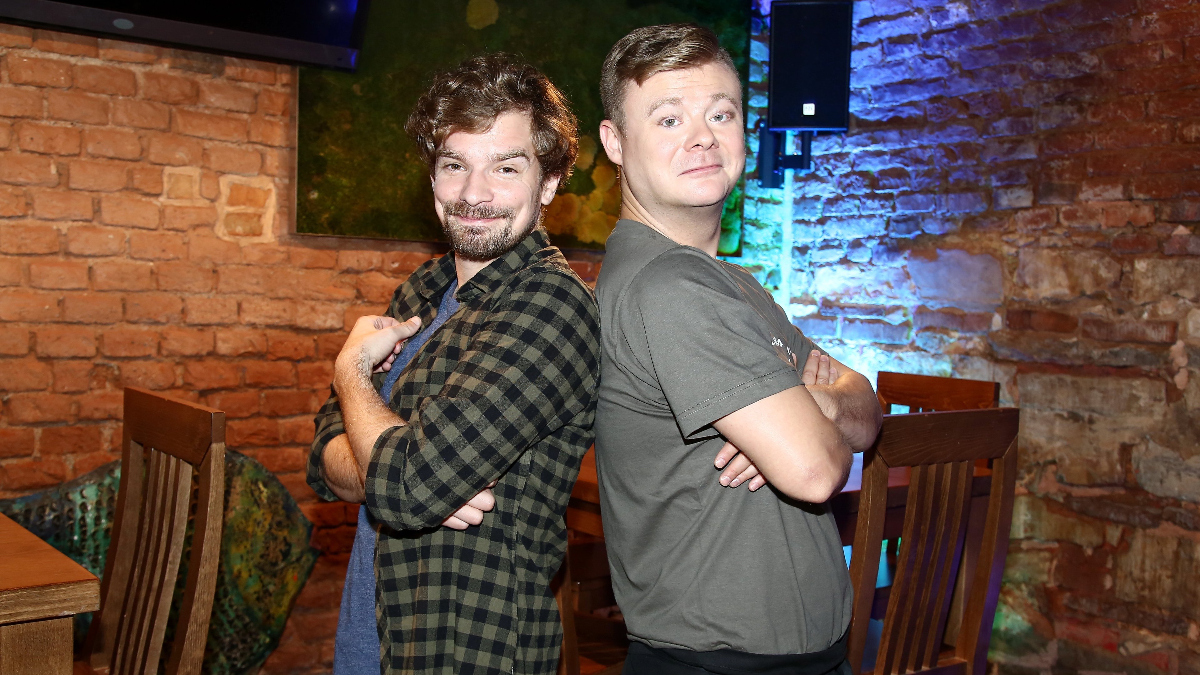 Backdrop for Po hlavě