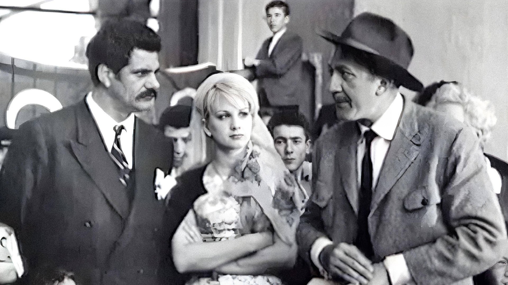 Backdrop for Prangasız Mahkumlar