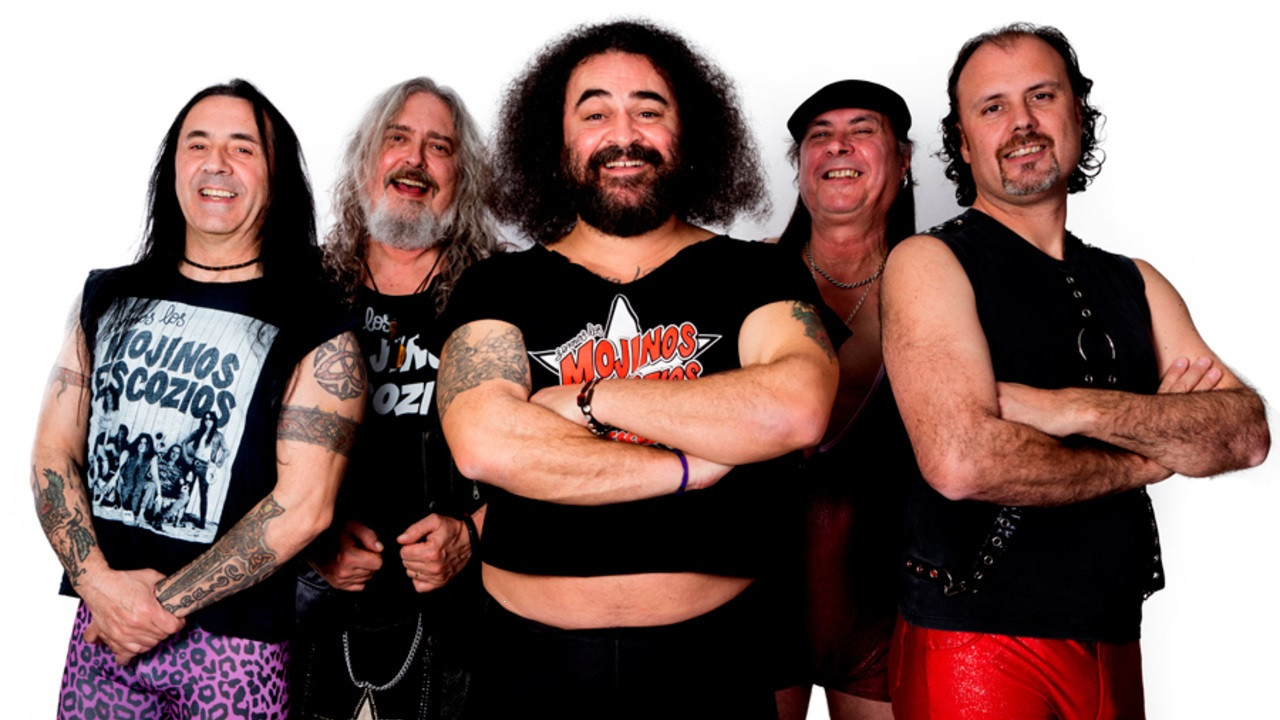 Backdrop for Mojinos Escozios - Maduritos y Resultones