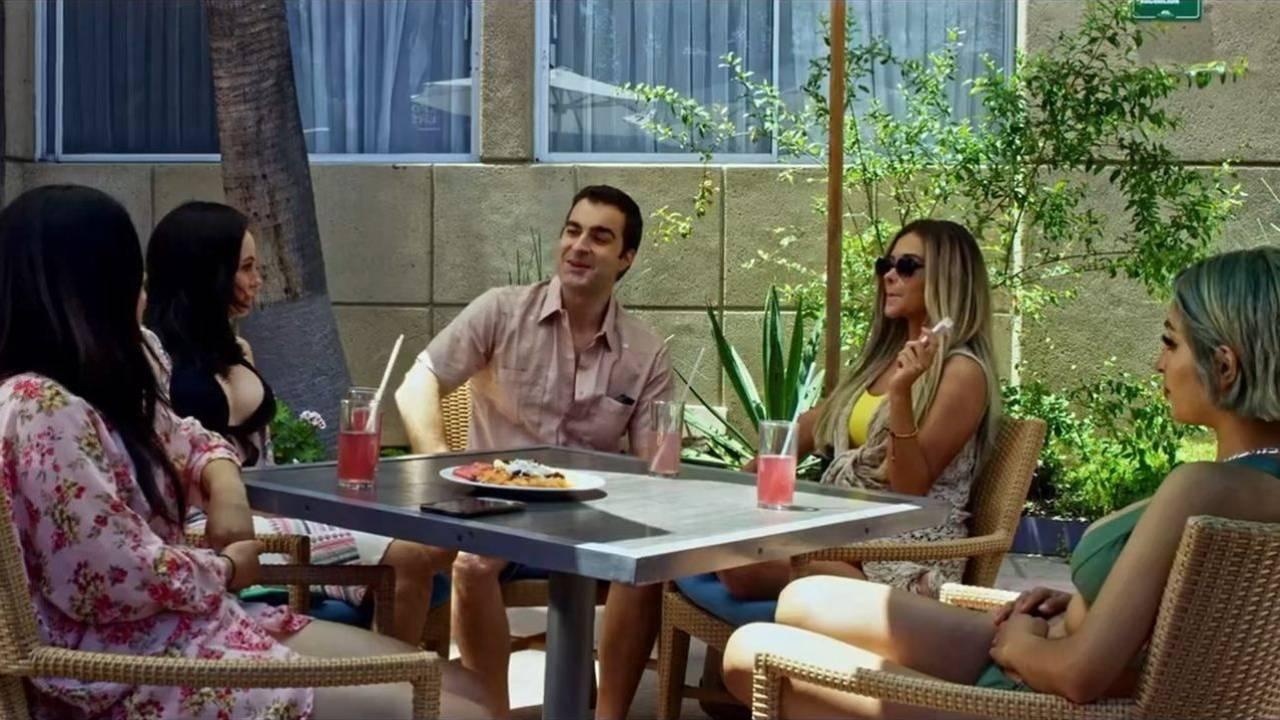 Backdrop for El Sexoservidor 7