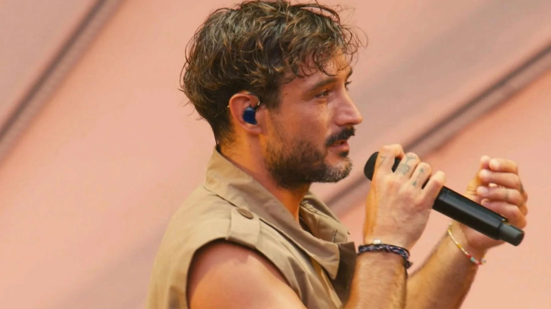 Backdrop for Jérémy Frerot en concert au F'Estivada de Rodez