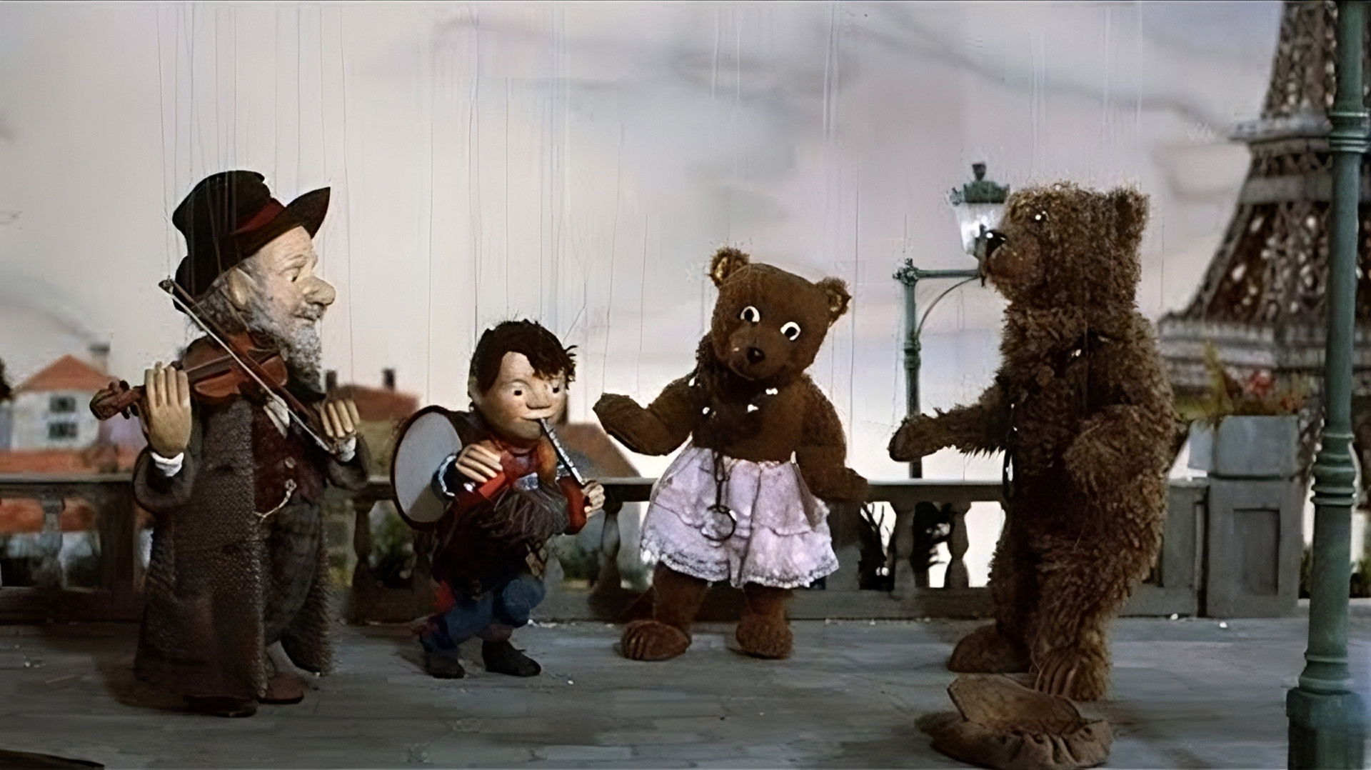 Backdrop for Augsburger Puppenkiste - Das Tanzbärenmärchen