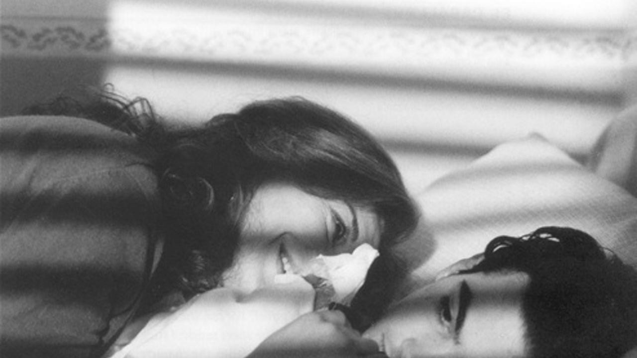 Backdrop for Rosa Funzeca