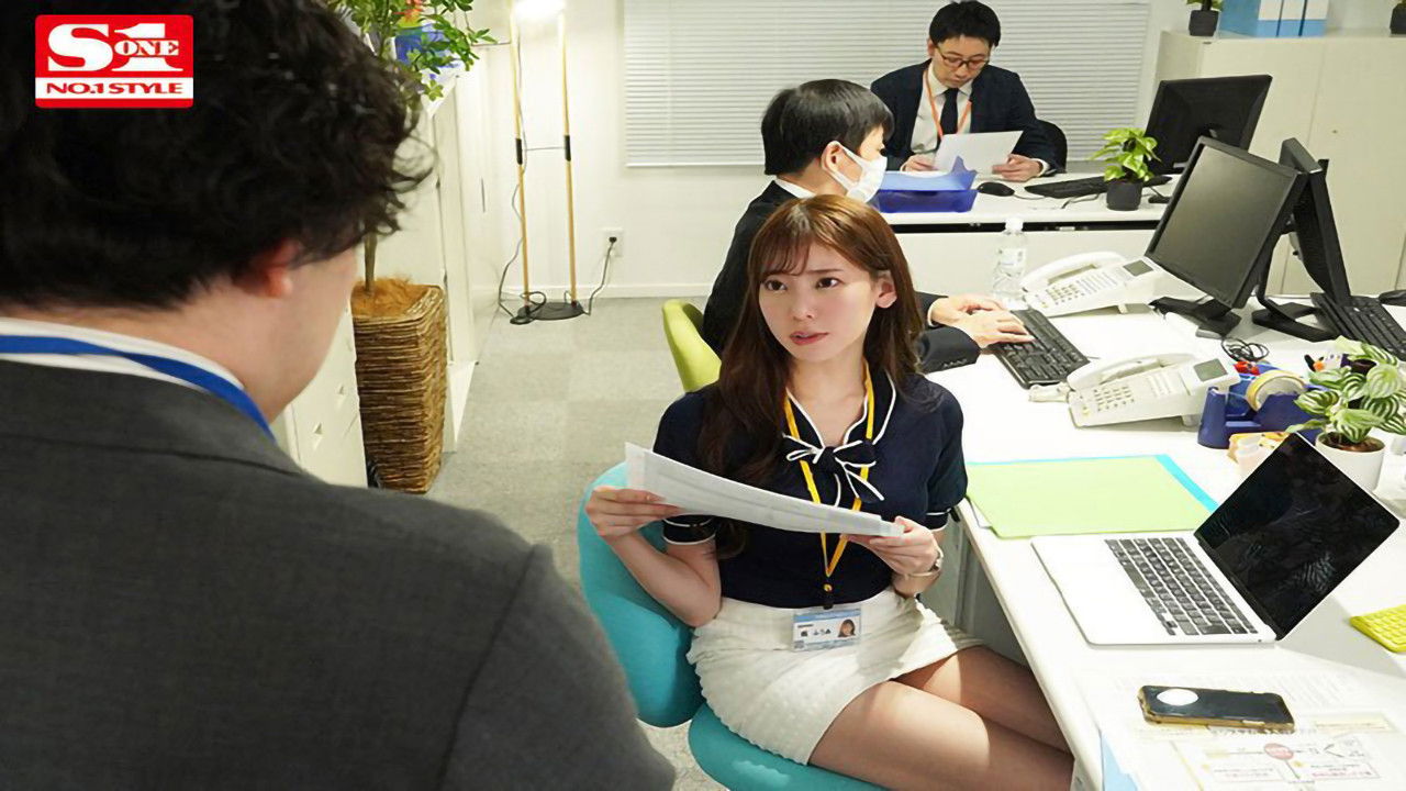 Backdrop for 誰もが憧れるバリキャリOLの週末メス犬日記 現場男の汗臭チ〇ポが生きがいとは、絶対に言えない。 楓ふうあ