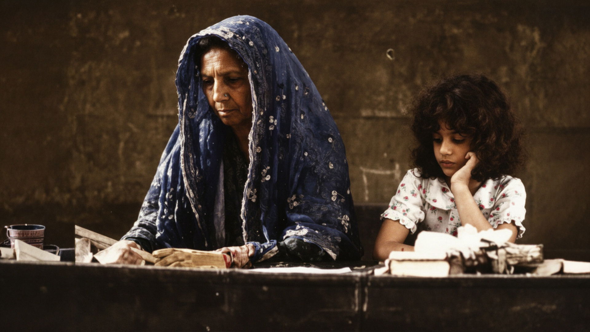 Backdrop for Yer Çekimli Aşklar: Sır