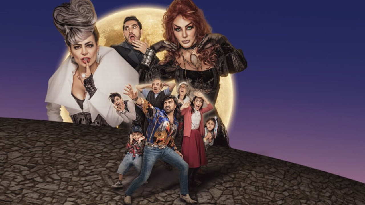 Backdrop for Albertano Contra los Mostros