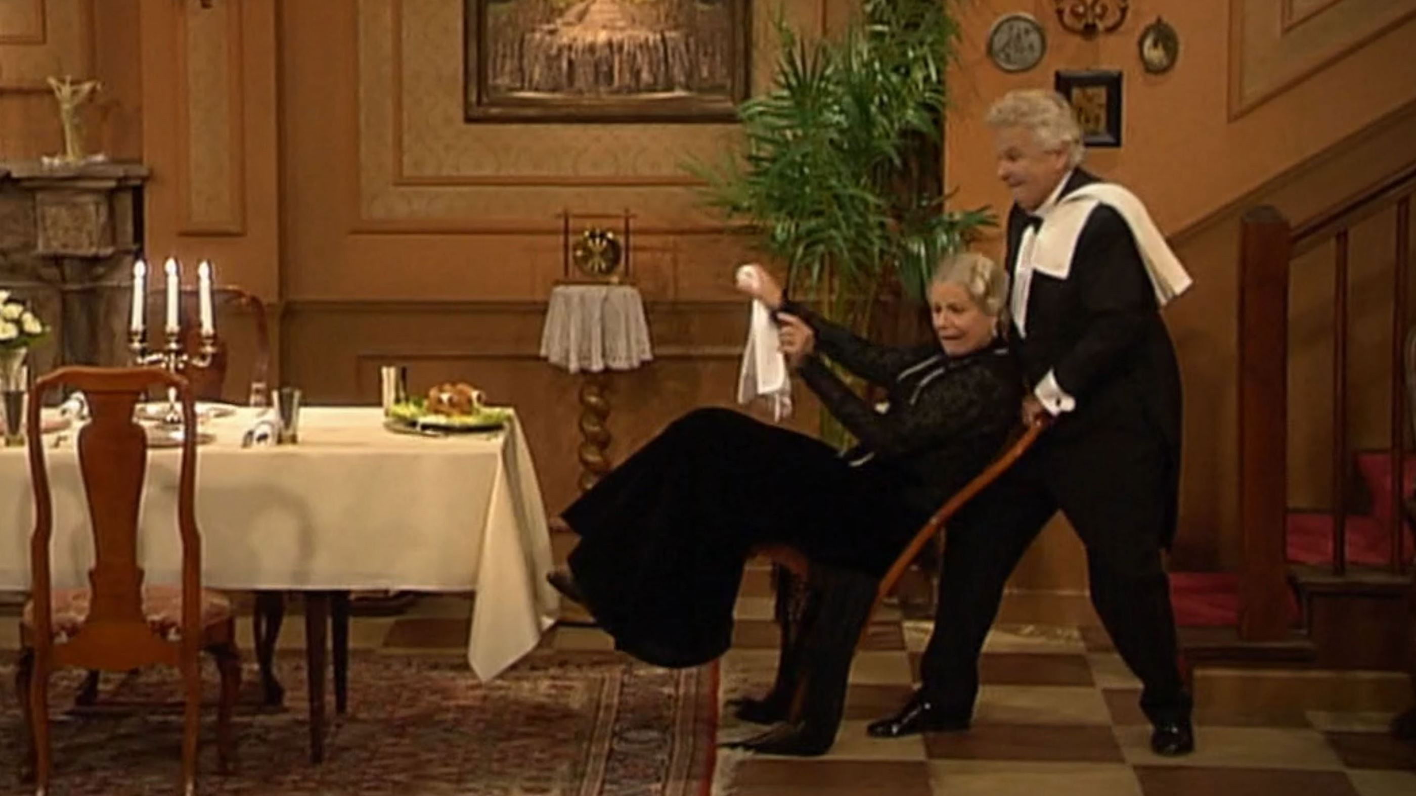 Backdrop for Dinner for One auf Nordhessisch: Als so wie Alszus