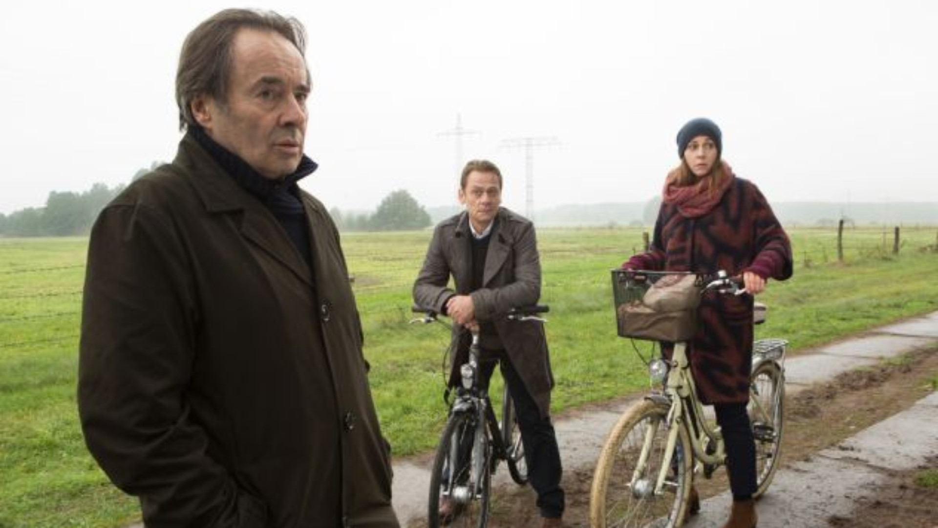 Backdrop for Ein Kommissar kehrt zurück