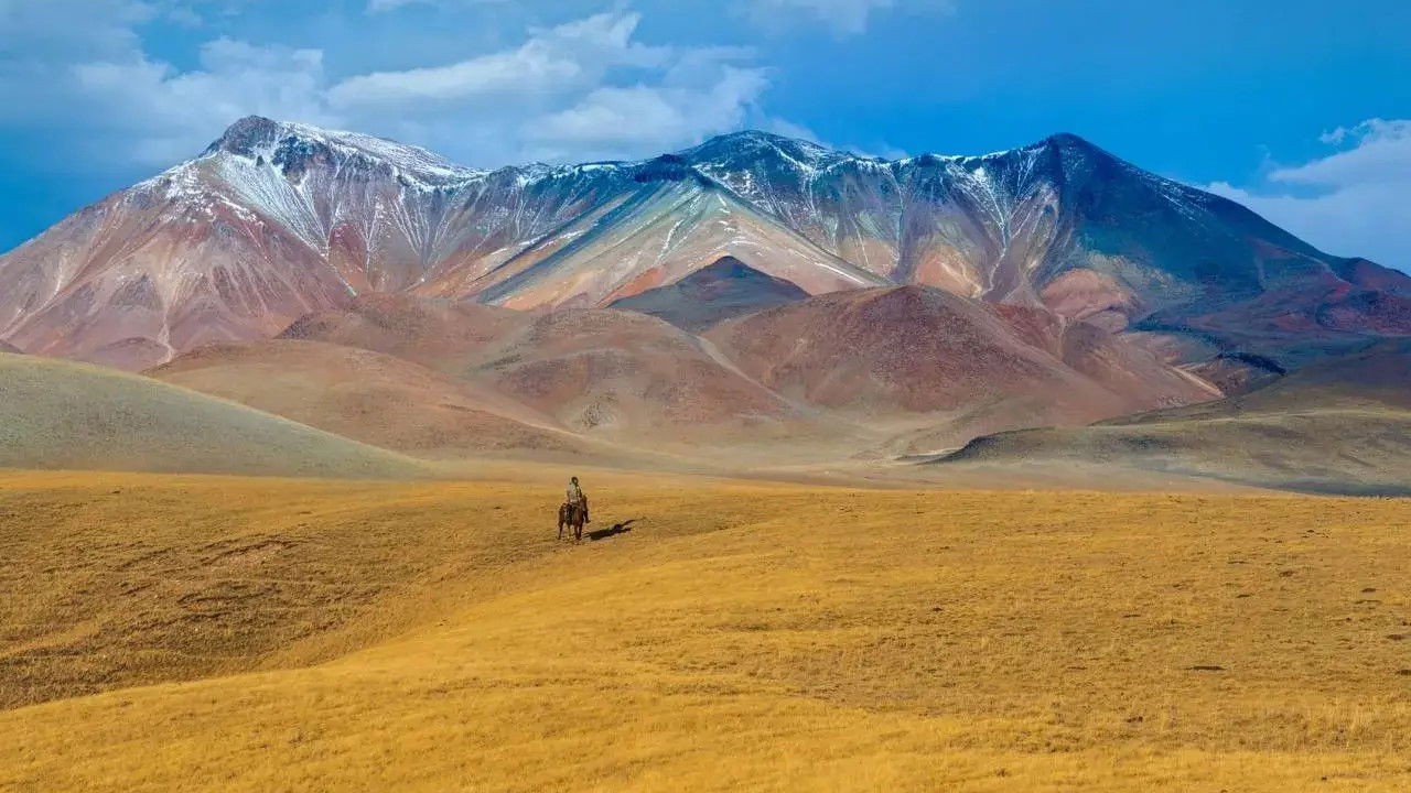 Backdrop for Nomad's Land: In the Footsteps of Nicolas Bouvier