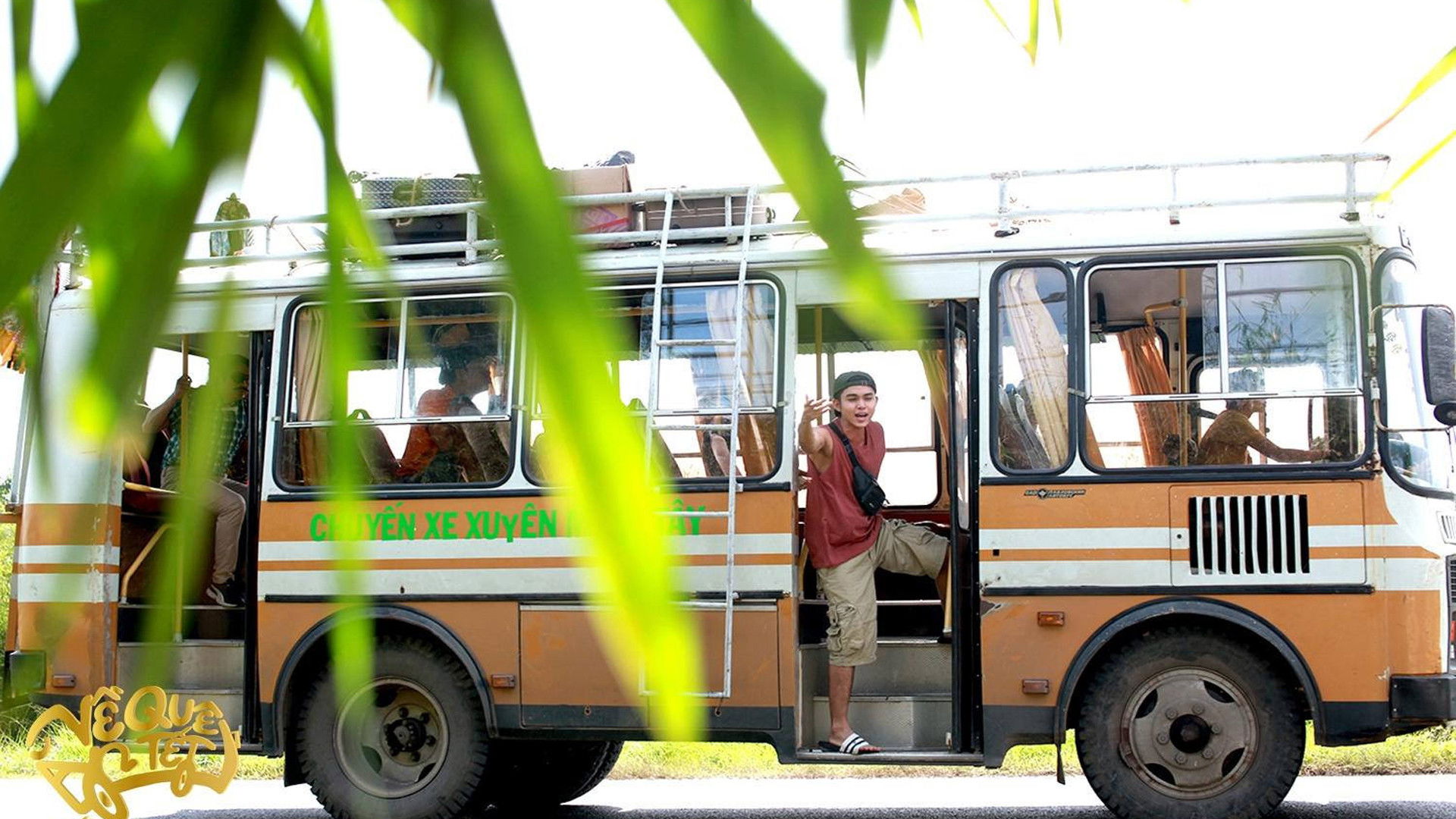 Backdrop for Going Home for Tet