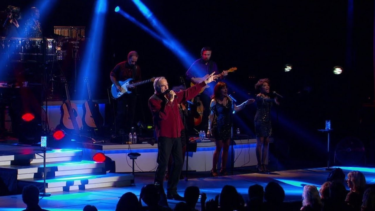 Backdrop for Neil Diamond - Hot August Night III