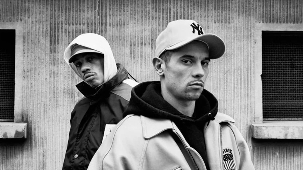 Backdrop for Authentiques