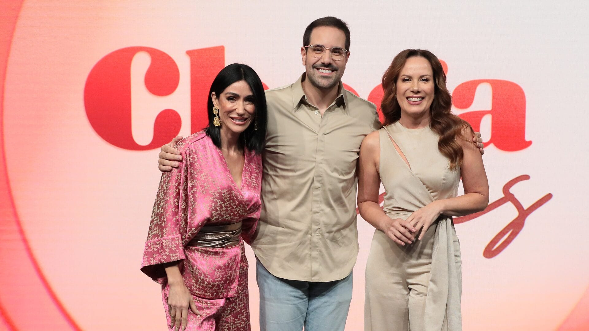 Backdrop for Chega Mais