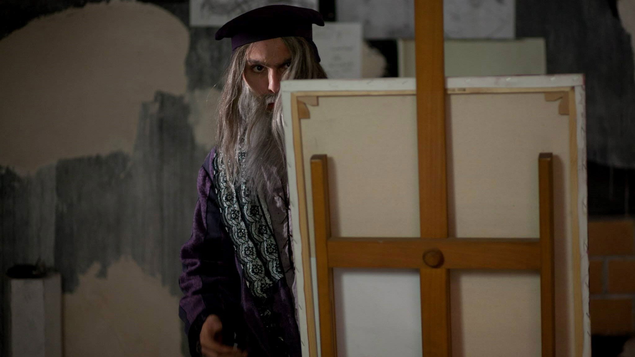 Backdrop for Da Vinci vs Mona Lisa