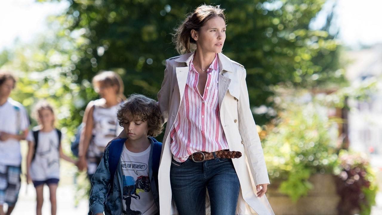 Backdrop for Just One Look