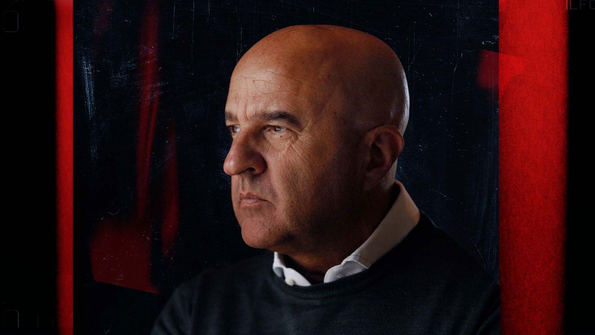 Backdrop for John van den Heuvel in de Wapenhandel