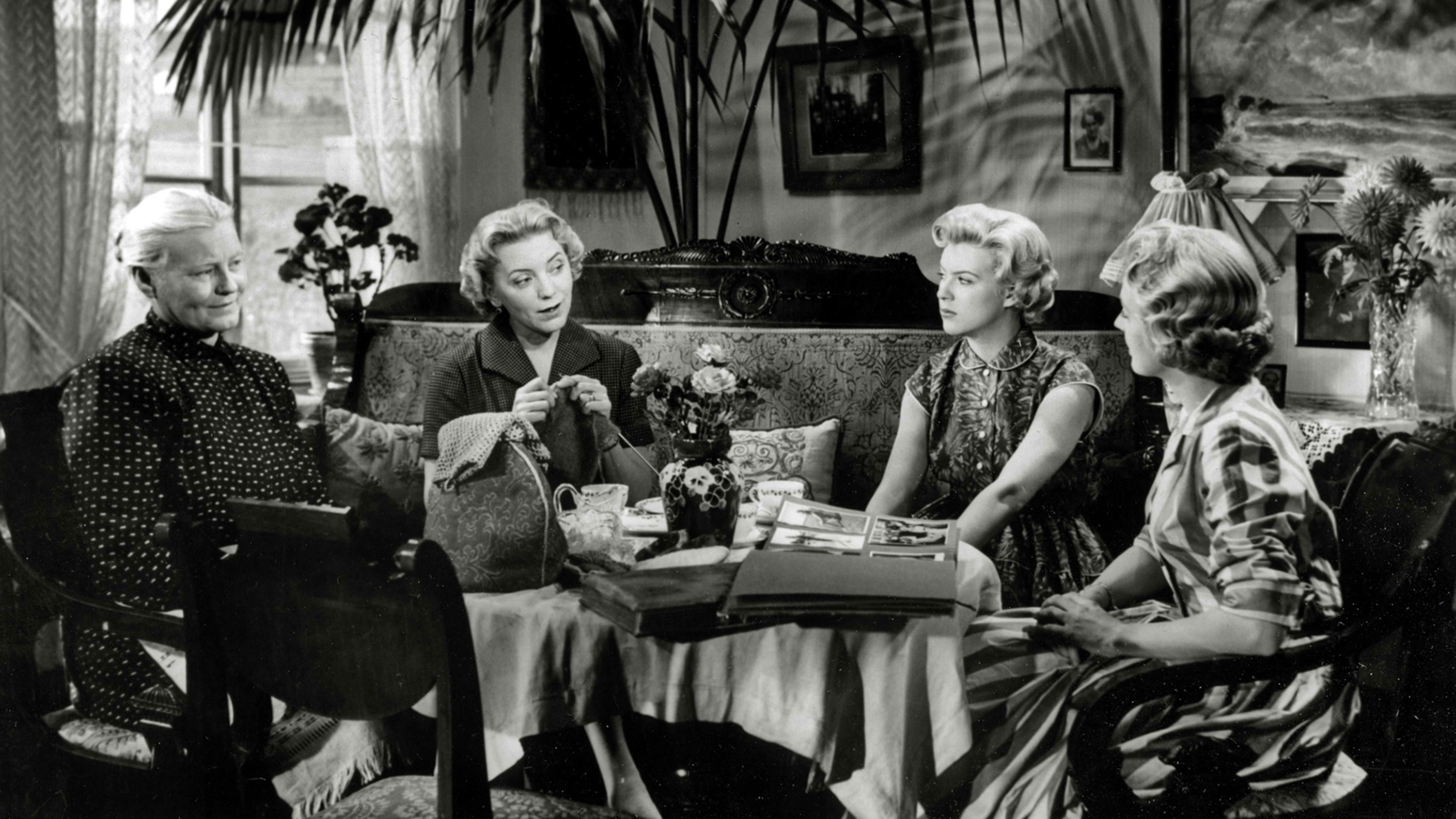 Backdrop for Niskavuoren naiset