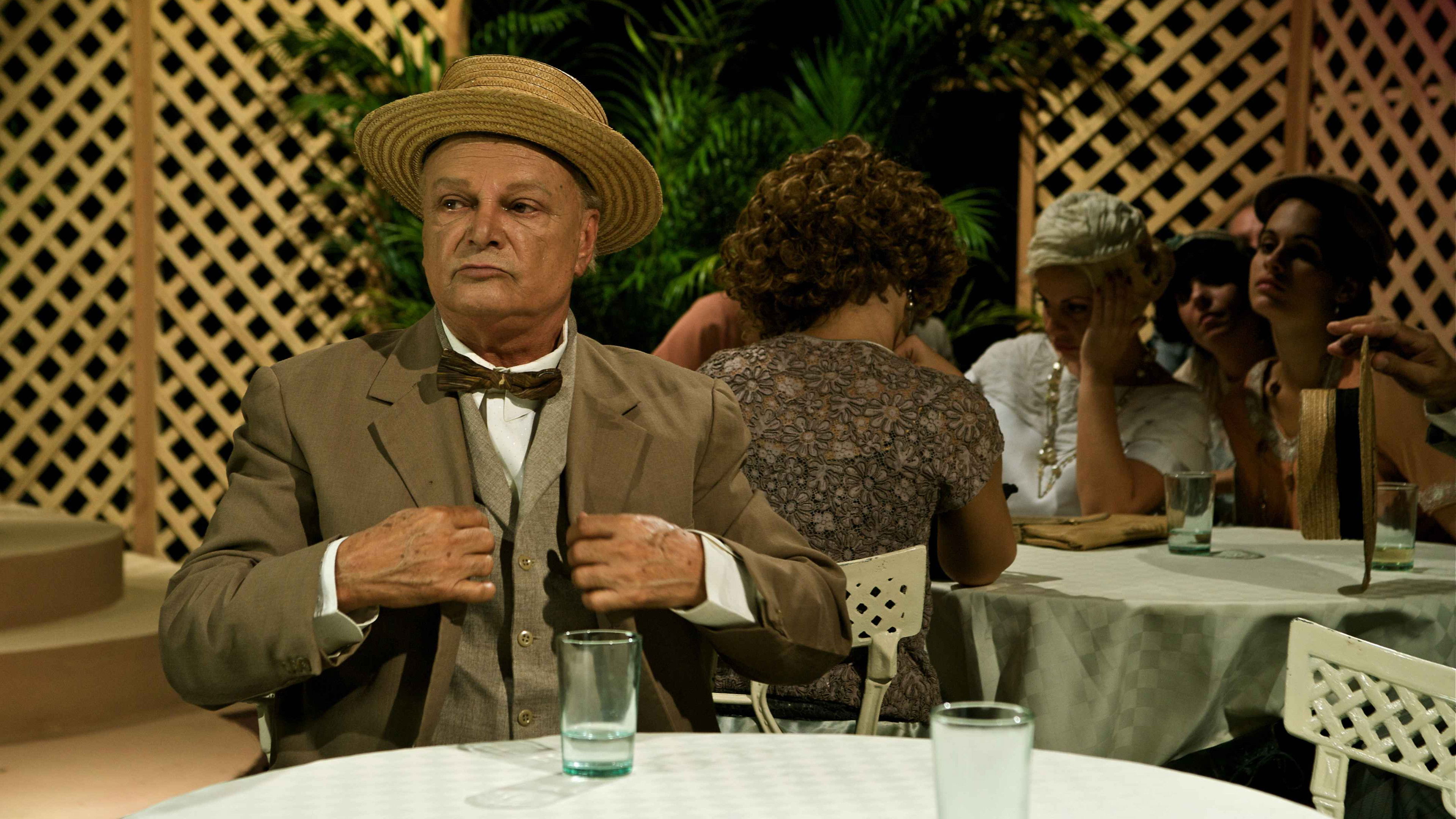 Backdrop for Esther en alguna parte