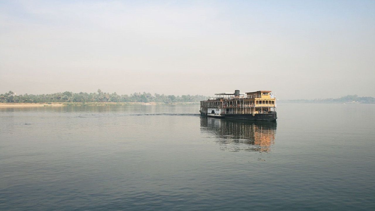 Backdrop for Death on the Nile