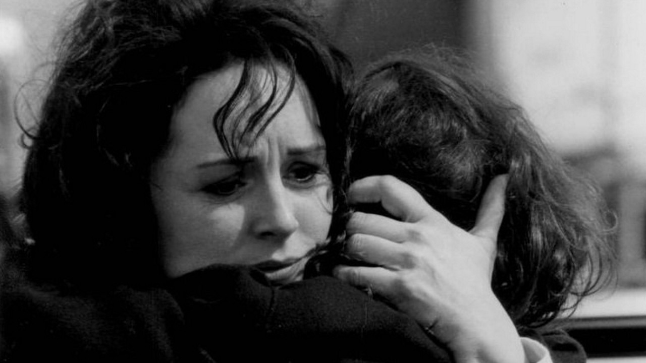 Backdrop for A Mother's Right: The Elizabeth Morgan Story