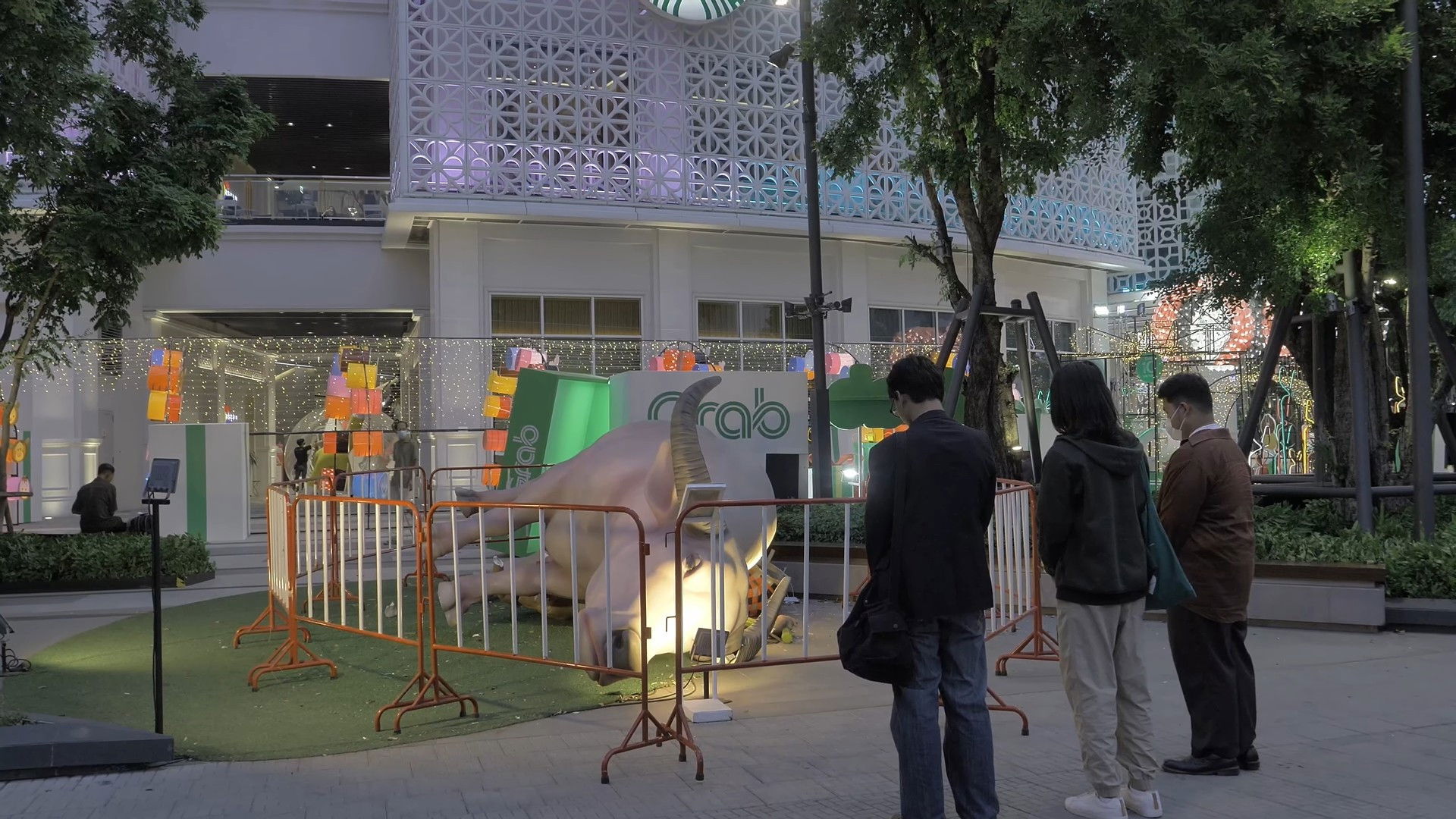 Backdrop for e Kwai Standing Still